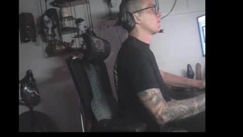 hotkinkytat online show from April 19, 6:32 pm