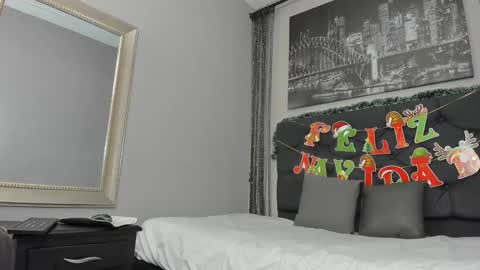 Snapshot of hotkoljeixxx chatting on December 28, 3:04 am Hotkoljei online show from December 28, 3:04 am