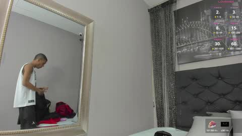 Snapshot of hotkoljeixxx chatting on February 6, 3:37 am Hotkoljei online show from February 6, 3:37 am