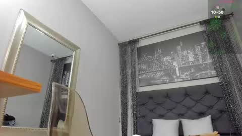 Snapshot of hotkoljeixxx chatting on February 12, 3:40 am Hotkoljei online show from February 12, 3:40 am