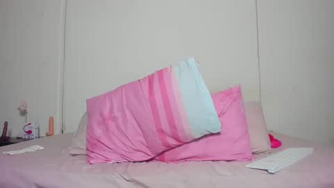 Krystel online show from December 12, 1:39 pm