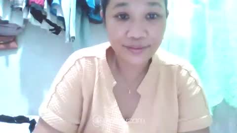 Snapshot of hotlavender chatting on January 1, 3:13 am hotlavender online show from January 1, 3:13 am