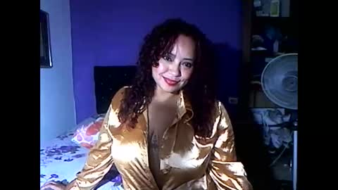 Snapshot of hotmaturelatin chatting on December 16, 6:57 pm JADE online show from December 16, 6:57 pm