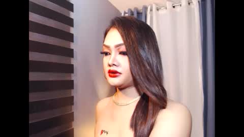 Snapshot of hotmistressmorgana chatting on December 13, 6:42 am morgana online show from December 13, 6:42 am