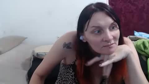 Snapshot of hotmodel1984 chatting on October 2, 7:10 pm hotmodel1984 online show from October 2, 7:10 pm