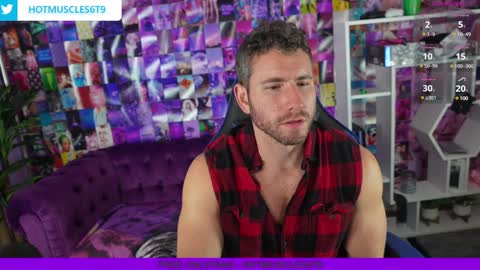 Snapshot of hotmuscles6t9 chatting on January 8, 6:31 am hotmuscles6t9 online show from January 8, 6:31 am