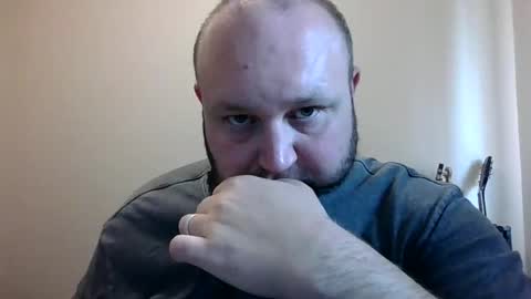 hotrodder323 online show from February 8, 10:19 pm