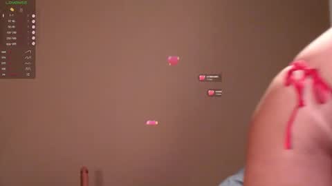 Snapshot of hotsexydawn chatting on December 17, 3:39 am dawn online show from December 17, 3:39 am