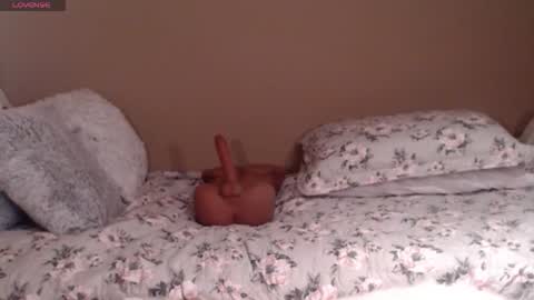 Snapshot of hotsexydawn chatting on December 18, 3:23 am dawn online show from December 18, 3:23 am