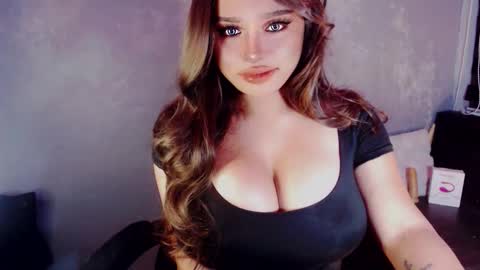 Snapshot of hotsexyhugetrans chatting on September 11, 4:40 pm Marga Avery online show from September 11, 4:40 pm