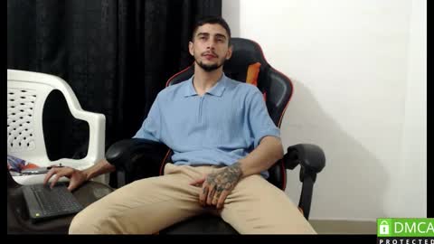 Snapshot of hotsteel420 chatting on November 30, 9:57 am hotsteel420 online show from November 30, 9:57 am