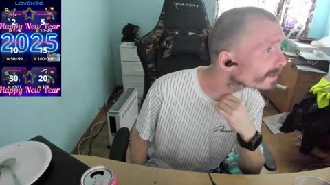 Snapshot of hotsummer1996 chatting on March 9, 8:51 am hot online show from March 9, 8:51 am