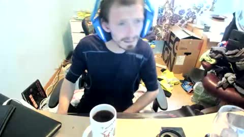 Snapshot of hotsummer1996 chatting on November 16, 10:43 am hot online show from November 16, 10:43 am