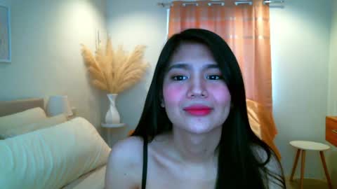 Snapshot of hotsweetangel00 chatting on December 9, 3:40 am Sweet Angel online show from December 9, 3:40 am