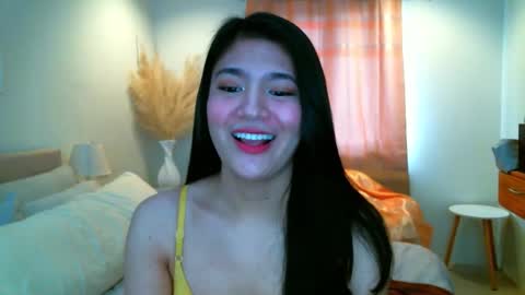 Snapshot of hotsweetangel00 chatting on September 11, 2:44 am Sweet Angel online show from September 11, 2:44 am