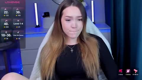 hello Im Eva online show from October 19, 1:56 pm