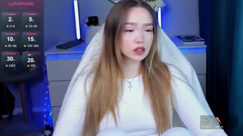 hello Im Eva online show from October 26, 2:23 pm