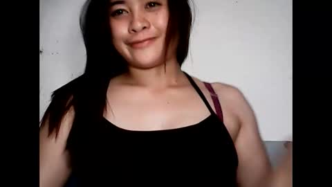 Snapshot of hottie_asianbabe chatting on October 18, 1:41 am Leen online show from October 18, 1:41 am