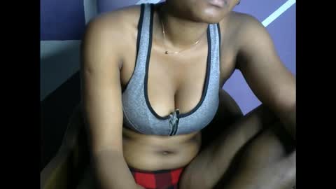 hottie baddie14 online show from September 13, 10:48 am