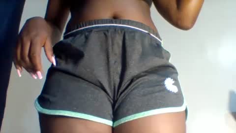 Snapshot of hottie_vera chatting on January 17, 6:26 am vera online show from January 17, 6:26 am