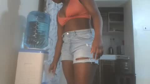 Snapshot of hottie_vera chatting on September 12, 6:46 am vera online show from September 12, 6:46 am