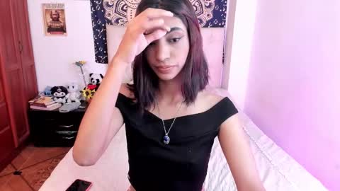 Snapshot of hottie_veronica chatting on November 24, 11:48 pm Veronica independent model online show from November 24, 11:48 pm