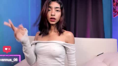 Veronica independent model online show from February 3, 12:20 am