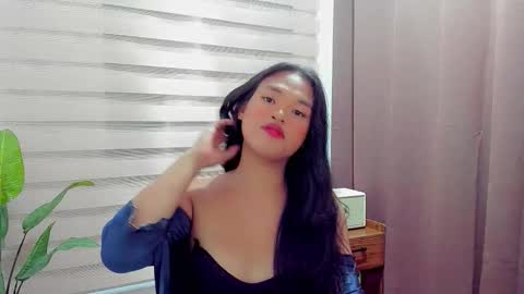 Snapshot of hottieelijah760282 chatting on September 8, 3:44 pm Maxine online show from September 8, 3:44 pm