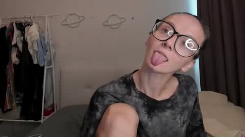 Jane online show from April 23, 8:24 am