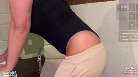 Snapshot of hottmay chatting on November 19, 6:19 pm --- Dana May online show from November 19, 6:19 pm