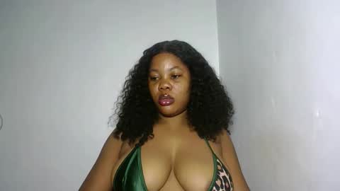 hotty_lora889 online show from February 22, 8:02 am