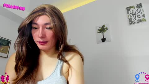 Snapshot of hottycrishinaxx chatting on December 28, 7:11 am crishinahotty online show from December 28, 7:11 am