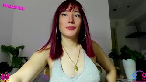 Snapshot of hottycrishinaxx chatting on February 19, 7:17 am crishinahotty online show from February 19, 7:17 am