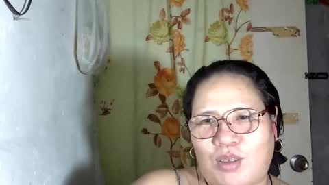 hottycrissy4u online show from May 12, 7:16 am