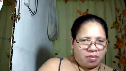 hottycrissy4u online show from May 23, 9:52 pm