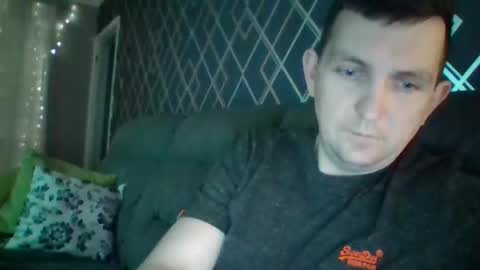 Snapshot of hotuk86 chatting on February 17, 9:08 pm hotuk86 online show from February 17, 9:08 pm