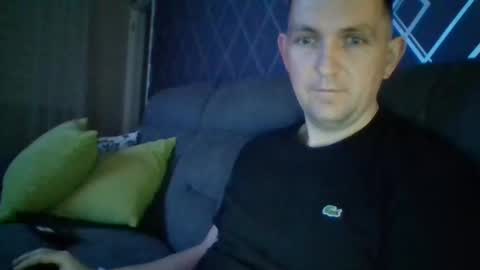 Snapshot of hotuk86 chatting on February 21, 9:54 pm hotuk86 online show from February 21, 9:54 pm