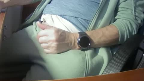 Snapshot of hpeter111 chatting on January 14, 3:57 pm Peter online show from January 14, 3:57 pm