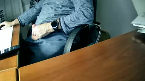 Snapshot of hpeter111 chatting on February 21, 6:26 pm Peter online show from February 21, 6:26 pm