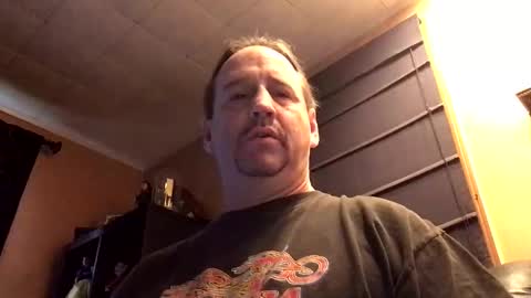 Snapshot of hpoker chatting on November 19, 1:33 pm hpoker online show from November 19, 1:33 pm