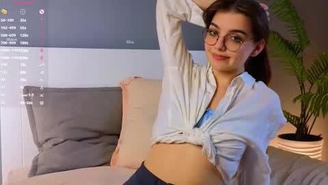 Snapshot of huba_booba chatting on February 23, 1:13 am Diane online show from February 23, 1:13 am