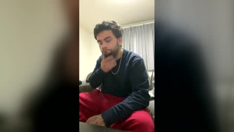 Snapshot of huffies_cam chatting on December 14, 12:38 am huffies_cam online show from December 14, 12:38 am