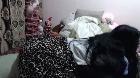 hugeassdevil online show from December 14, 9:30 pm