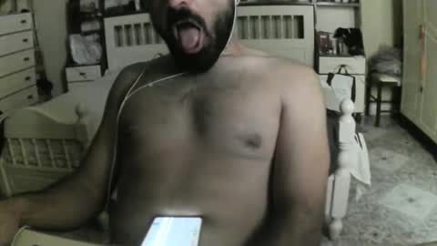 hugeveiny online show from September 9, 10:15 am