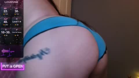 Snapshot of huggy_og chatting on September 9, 10:20 pm Maddison online show from September 9, 10:20 pm