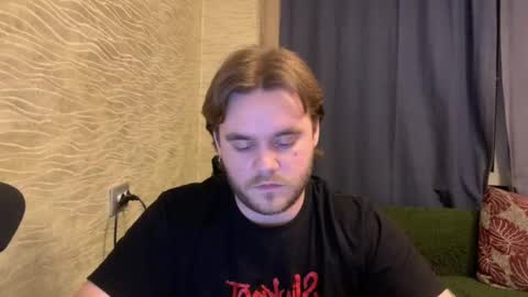 Hugo online show from April 21, 8:44 pm