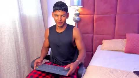 Hugo Cano online show from October 12, 8:19 pm