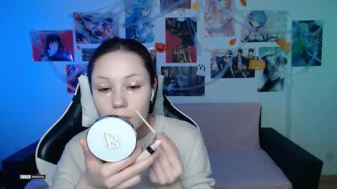 Snapshot of hugomin chatting on November 23, 5:02 pm HugoMin online show from November 23, 5:02 pm