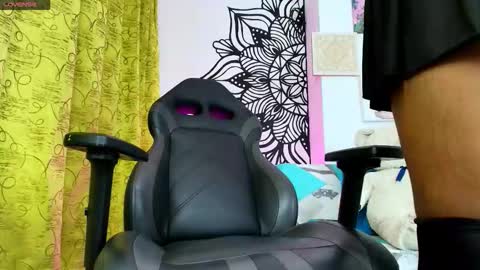 Snapshot of huila97 chatting on October 9, 11:25 pm elecktra12 online show from October 9, 11:25 pm