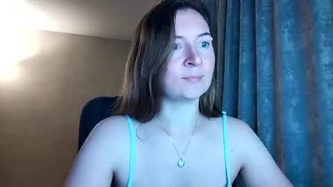 Snapshot of humpygrey chatting on September 27, 4:23 pm HumpyGrey online show from September 27, 4:23 pm